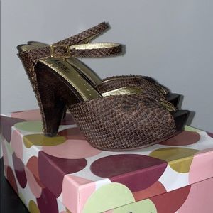 Richard Tyler woody brown heels, size 6.5
